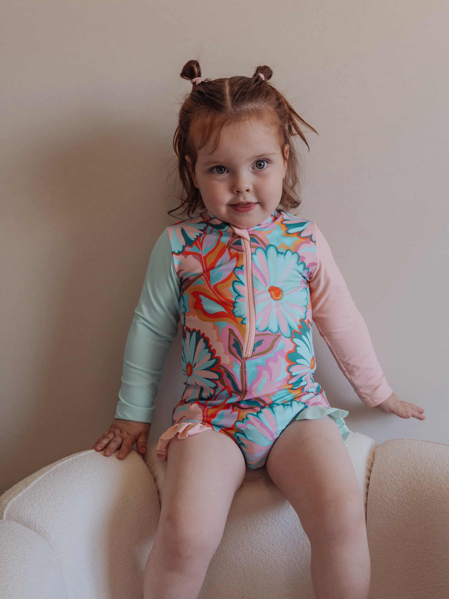 Frills Swimmers - PHOEBE