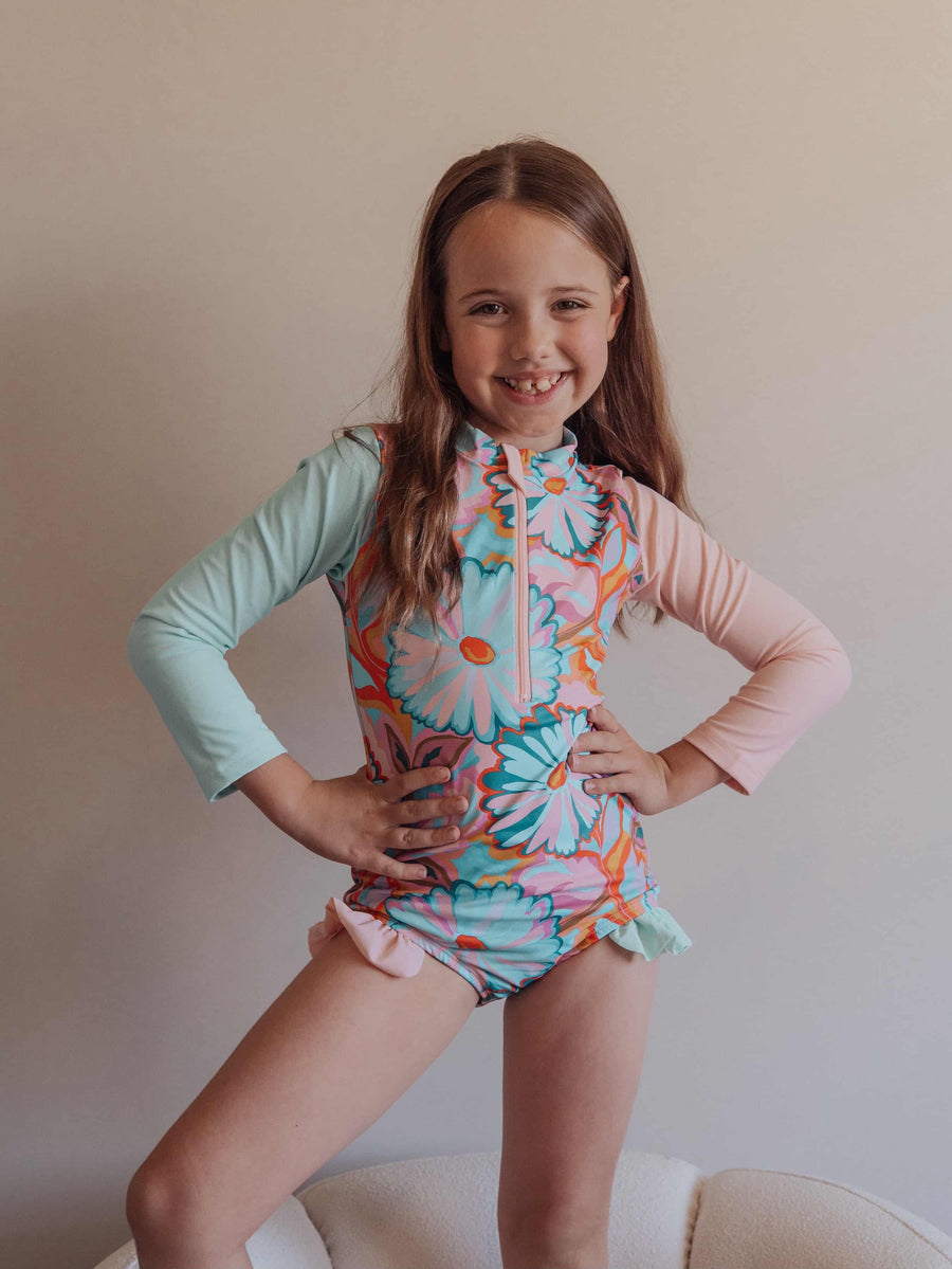 Frills Swimmers - PHOEBE